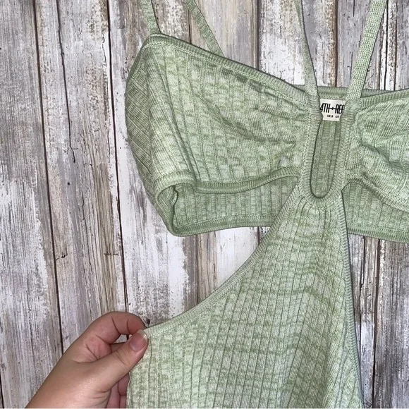 4th & Reckless Sicily Cut Out Halter Knit Mini Dress Sage Green Size S - Picture 6 of 8